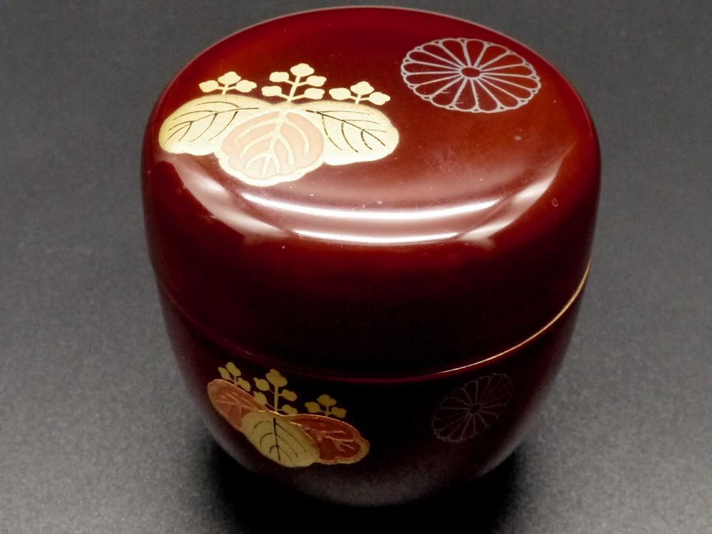 Japan Lacquer Wooden Tea Caddy Paulownia Chrysanthemum  Makie Natsume (906)