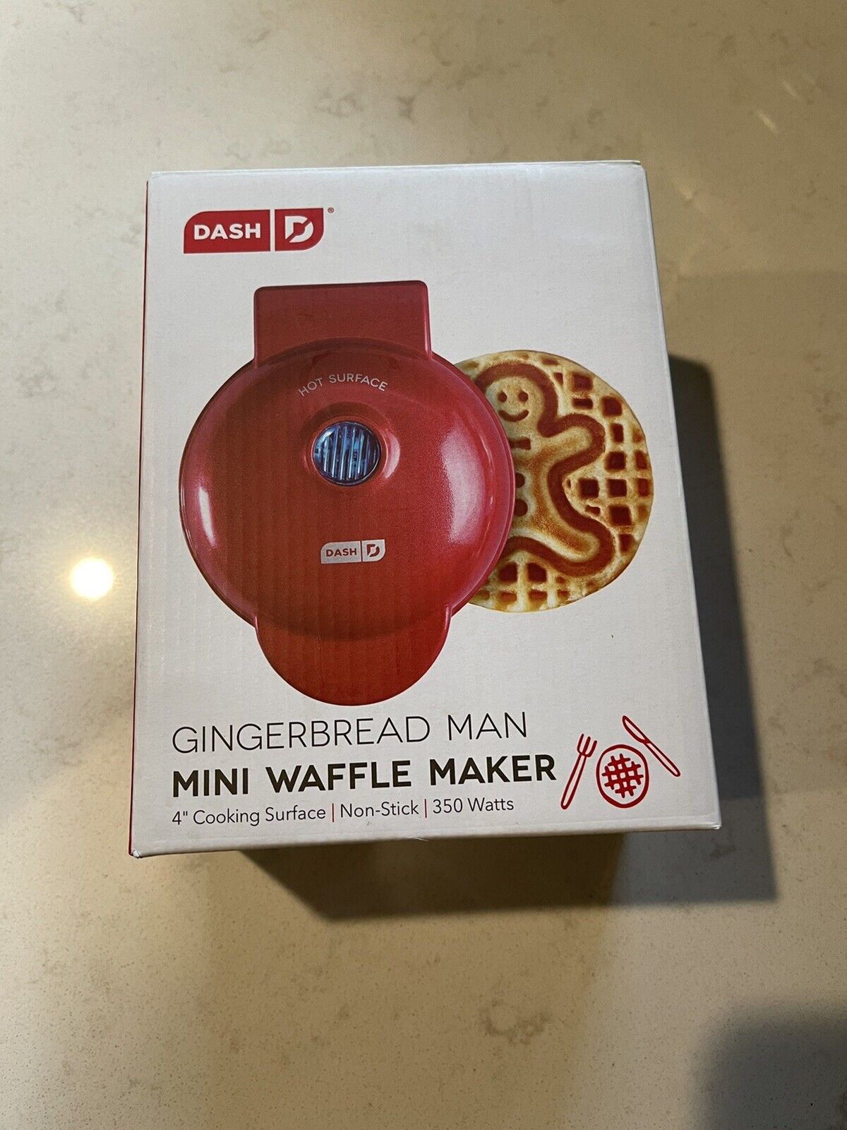 Dash Gingerbread Man Mini Waffle Maker Non-stick 4" Cooking Surface-nib.